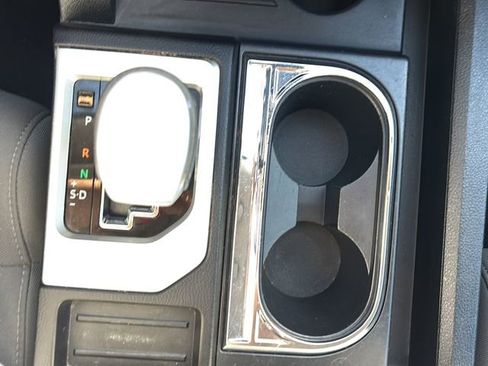 Used 2019 Toyota Tundra SR5 w/ SR5 Upgrade Package image 29