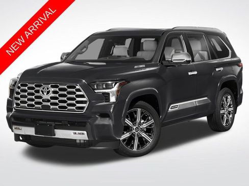 Used 2024 Toyota Sequoia Capstone image 1