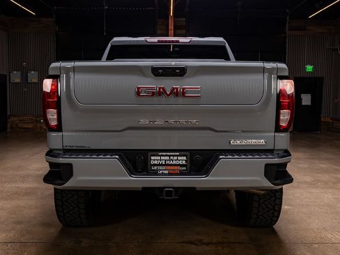 Used 2024 GMC Sierra 1500 Elevation AWD/4WD image 8