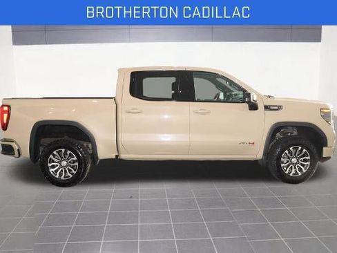 Certified 2023 GMC Sierra 1500 AT4 w/ AT4 Premium Package AWD/4WD image 11