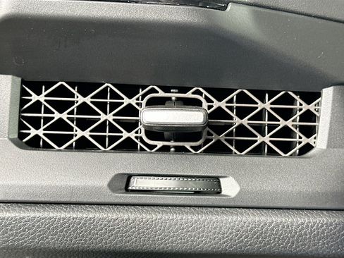 Used 2025 Honda Accord SE image 17