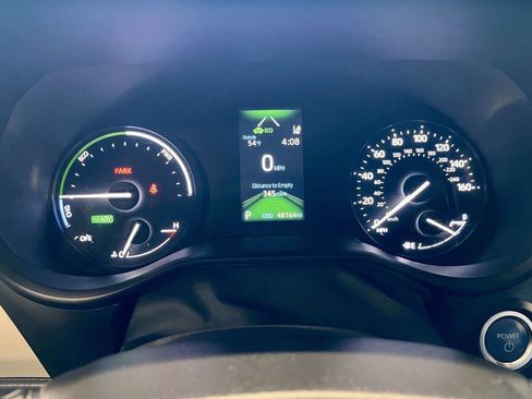 Used 2021 Toyota Sienna XLE image 10