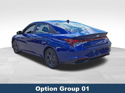 Used 2023 Hyundai Elantra SEL FWD image 5