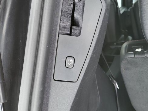 Used 2019 Dodge Grand Caravan GT FWD image 12