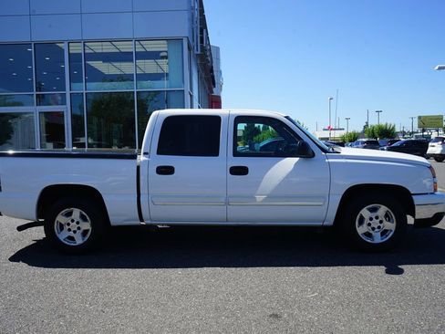Used 2006 Chevrolet Silverado 1500 LT w/ Light Duty Power Package image 9