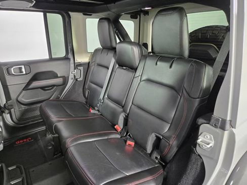 Used 2020 Jeep Wrangler Unlimited Rubicon AWD/4WD image 17