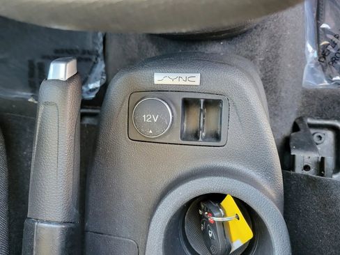 Used 2017 Ford Transit Connect XLT image 28