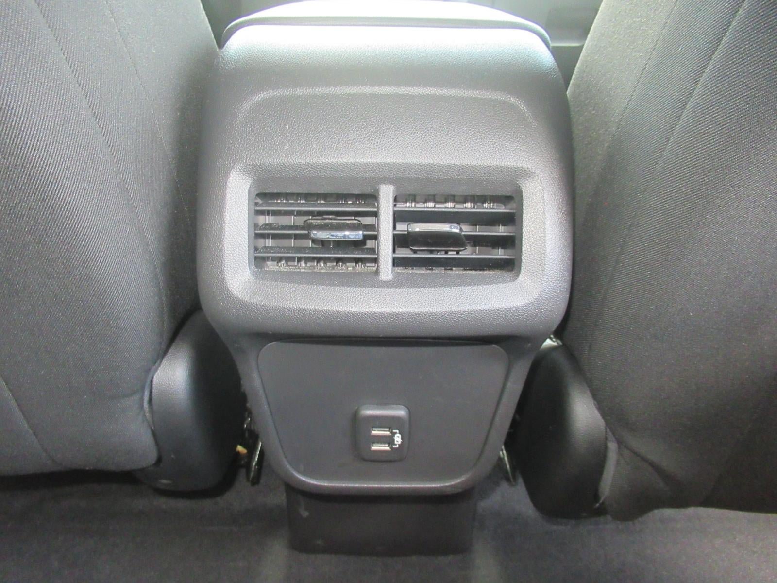 Used 2020 Chevrolet Equinox LT w/ LPO, Floor Liner Package FWD image 31