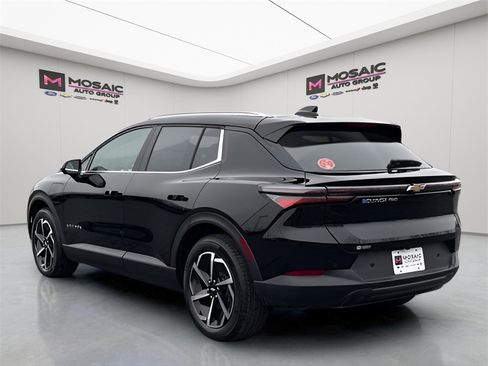 New 2026 Chevrolet Equinox EV LT image 5