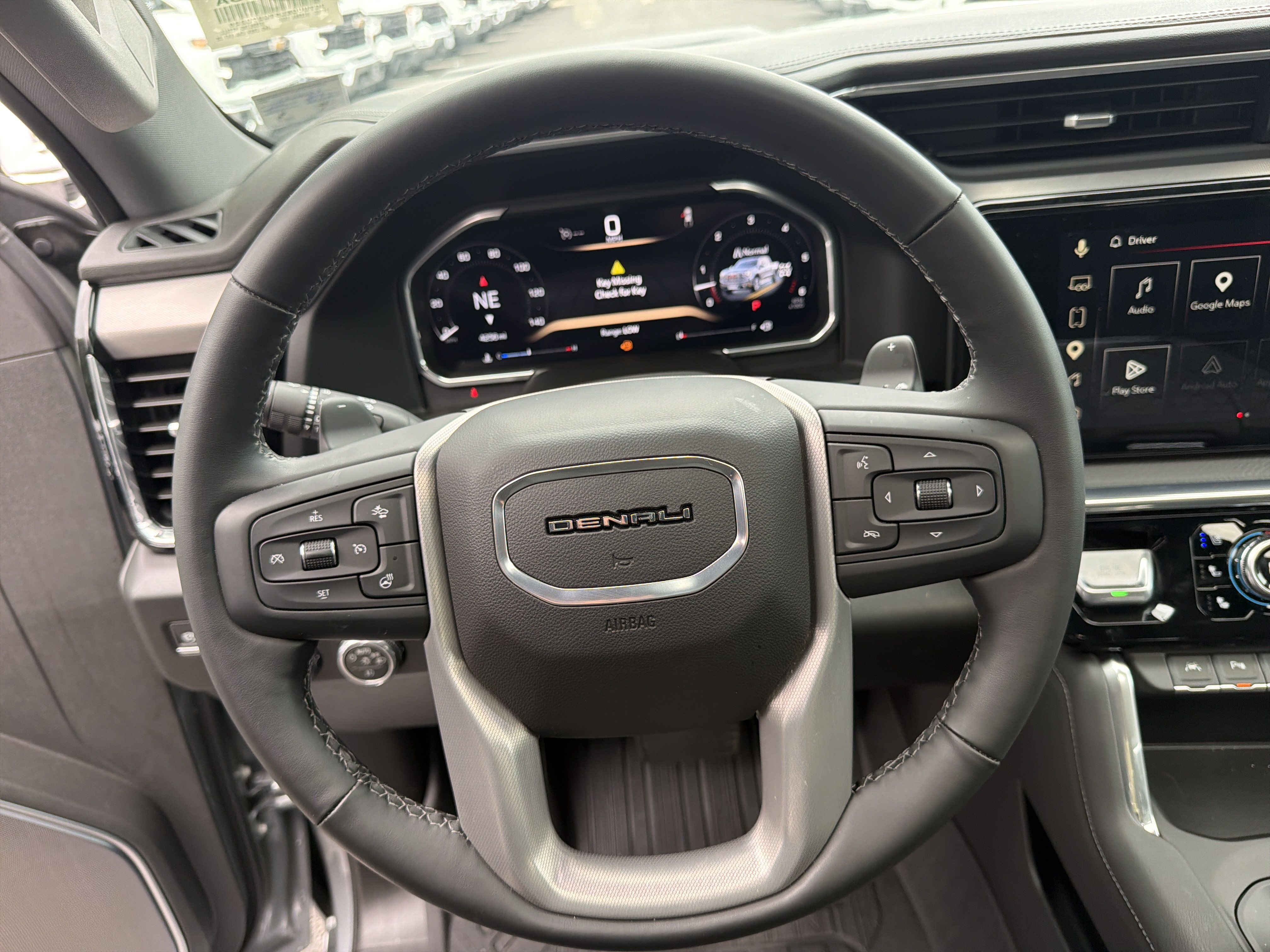 Used 2026 GMC Sierra 1500 Denali w/ Denali Reserve Package AWD/4WD image 18