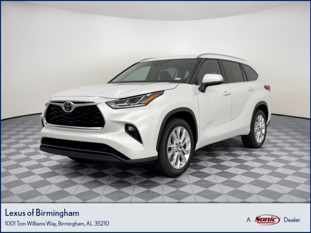 Used 2022 Toyota Highlander Limited FWD image 1