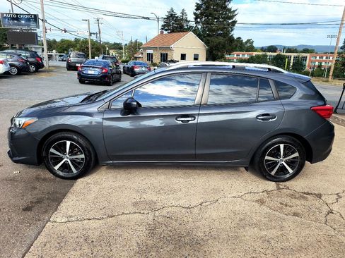 Used 2023 Subaru Impreza 2.0i Premium image 8