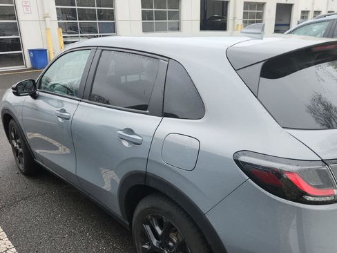 Used 2024 Honda HR-V Sport image 4