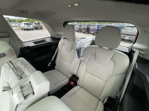 New 2026 Volvo XC90 B6 Ultra w/ Protection Package Premier AWD/4WD image 5