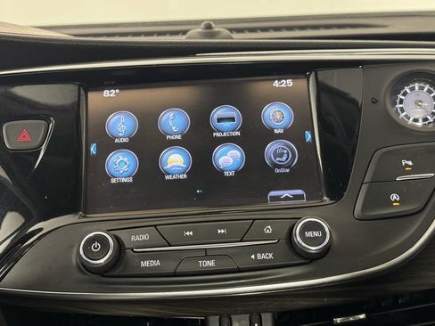 Used 2019 Buick Envision Essence FWD image 19
