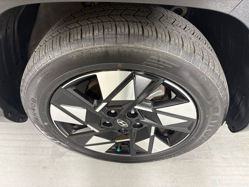 Used 2025 Hyundai Kona SEL FWD image 9