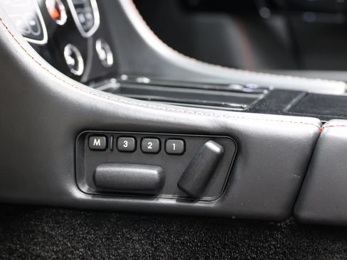 Used 2016 Aston Martin V8 Vantage GT RWD image 29