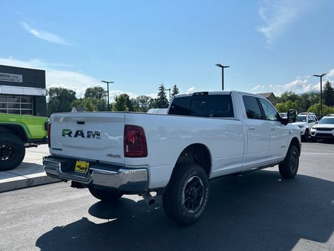 New 2026 RAM 2500 Laramie AWD/4WD image 2