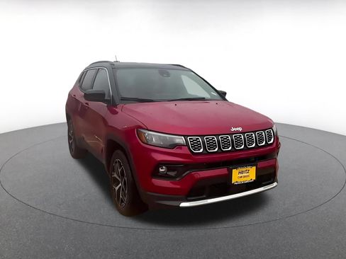 Used 2025 Jeep Compass Limited AWD/4WD image 10