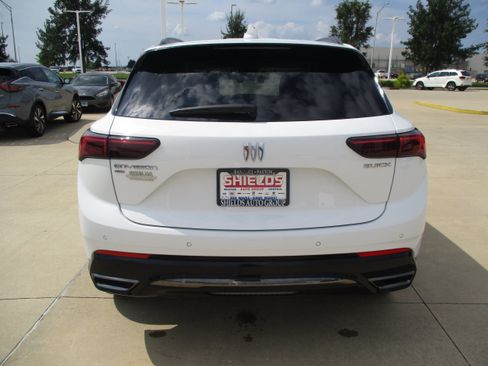 Used 2025 Buick Envision Sport Touring AWD/4WD image 5