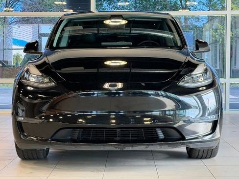 Used 2021 Tesla Model Y Long Range AWD/4WD image 2