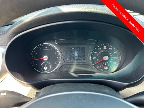 Used 2019 Kia Sorento FWD image 9