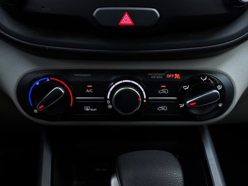 Used 2023 Kia Soul FWD image 26