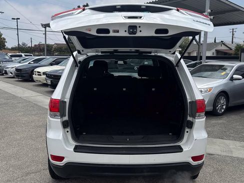 Used 2014 Jeep Grand Cherokee Laredo w/ Quick Order Package 23E RWD image 15