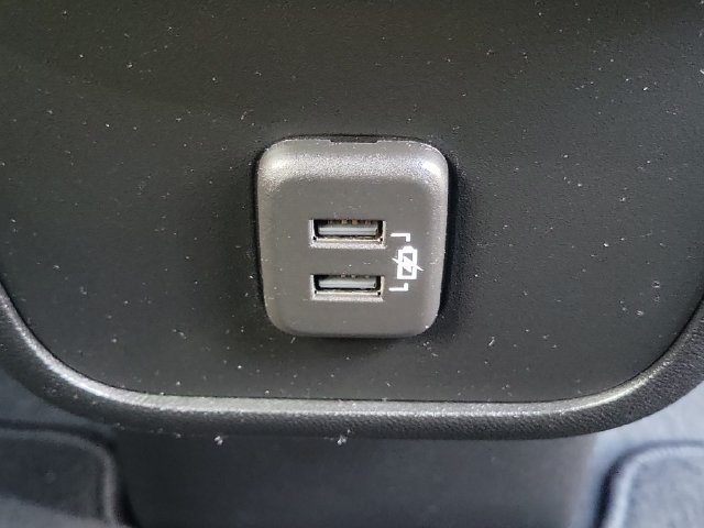 Used 2020 Chevrolet Equinox LS w/ LS Convenience Package FWD image 25