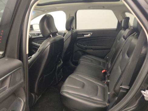 Used 2017 Ford Edge Titanium w/ Equipment Group 301A image 18