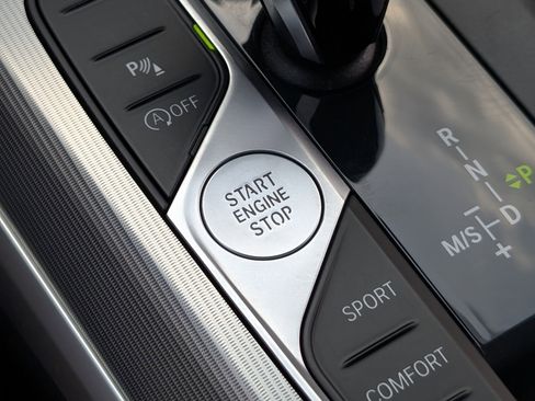 Used 2020 BMW 330i Sedan w/ Driving Assistance Package image 31