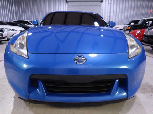 Used 2009 Nissan 370Z Touring w/ Sport Pkg image 8