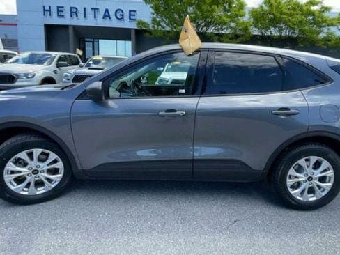 Certified 2025 Ford Escape Active AWD/4WD image 5