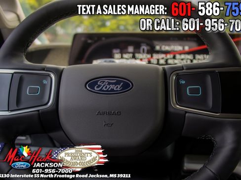 New 2026 Ford Expedition Active image 13