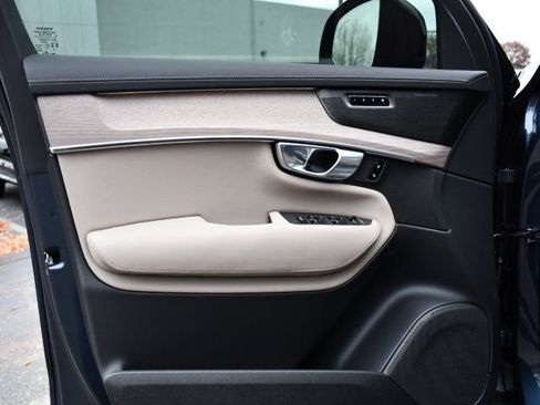 New 2026 Volvo XC90 B6 Ultra w/ Protection Package Premier AWD/4WD image 10
