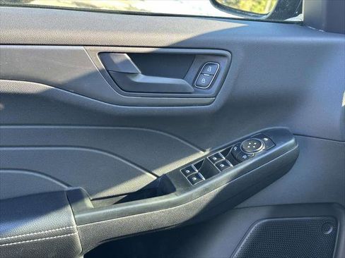 Used 2025 Ford Escape Active w/ Cold Weather Package image 13