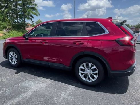 Used 2025 Honda CR-V LX image 6