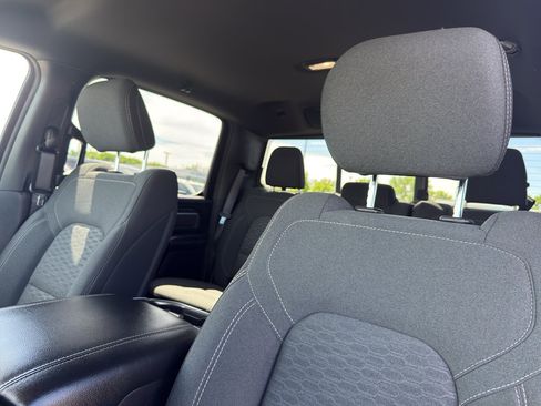 Used 2025 RAM 1500 Big Horn AWD/4WD image 28