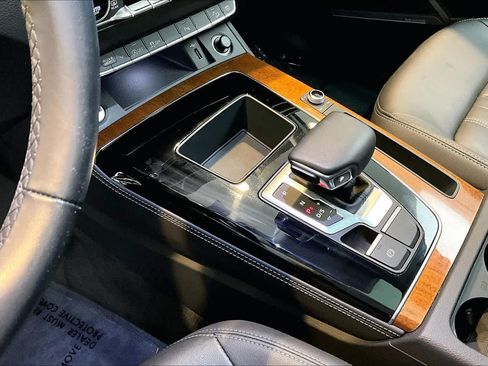 Used 2023 Audi Q5 2.0T Premium Plus AWD/4WD image 17