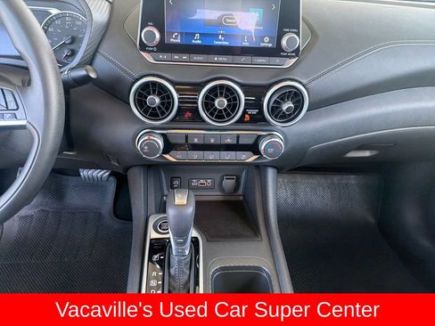 Used 2025 Nissan Sentra SV FWD image 17