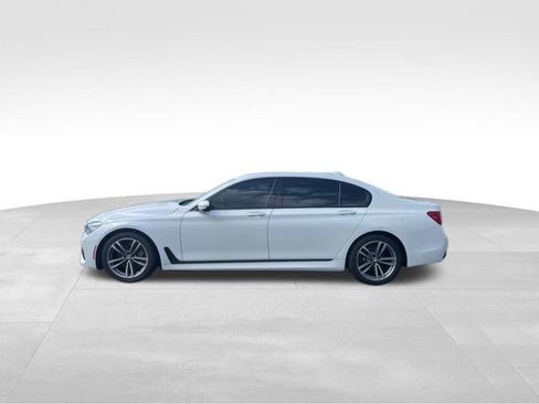 Used 2019 BMW 750i xDrive w/ M Sport Package AWD/4WD image 2