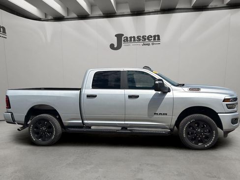 Used 2026 RAM 2500 Big Horn AWD/4WD image 5