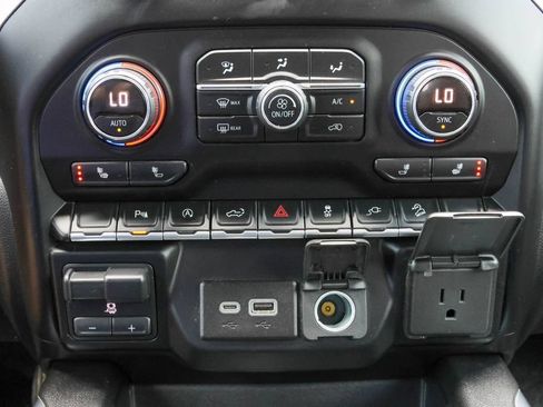 Used 2019 Chevrolet Silverado 1500 RST AWD/4WD image 24