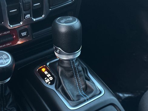 Used 2022 Jeep Wrangler Unlimited Rubicon 4xe image 15