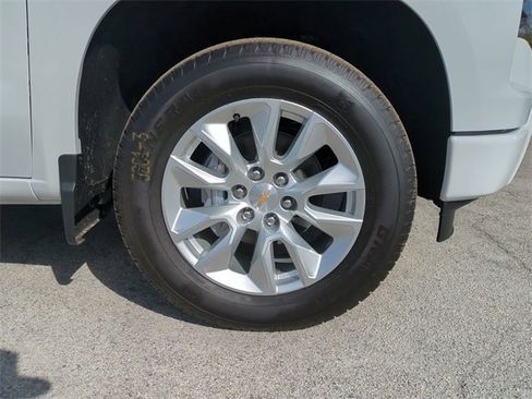 New 2026 Chevrolet Silverado 1500 Custom image 11