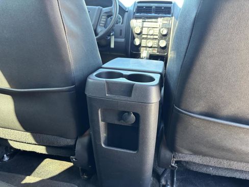 Used 2011 Ford Escape Limited w/ 301A Rapid Spec Order Code image 17