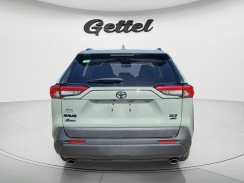 Used 2022 Toyota RAV4 XLE AWD/4WD image 5