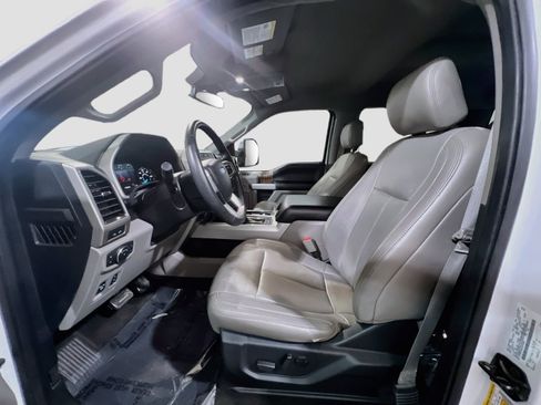 Used 2020 Ford F150 Lariat w/ Equipment Group 502A Luxury AWD/4WD image 16
