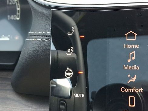 New 2026 Jeep Grand Cherokee Limited image 18