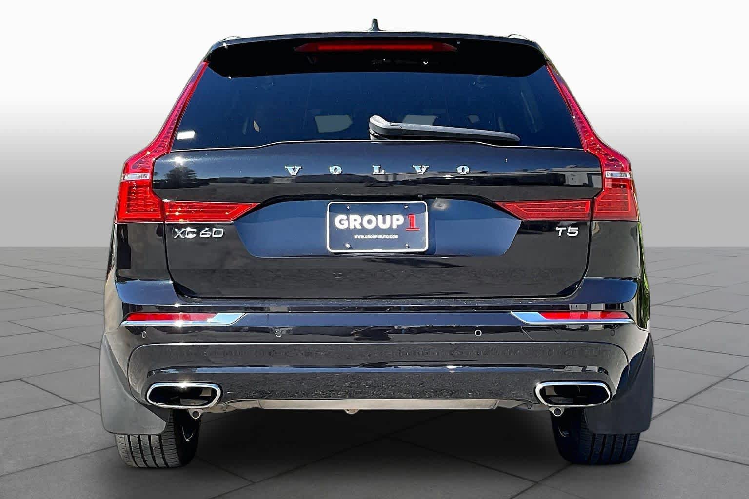 Used 2021 Volvo XC60 T5 Inscription w/ Protection Package FWD image 4